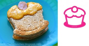 cupcake shaped sandwich cutter