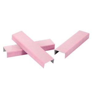 Girly office supplies: Pink staples