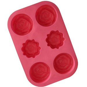 Pink bakeware: Daisies and roses: Flower shaped cupcake pan